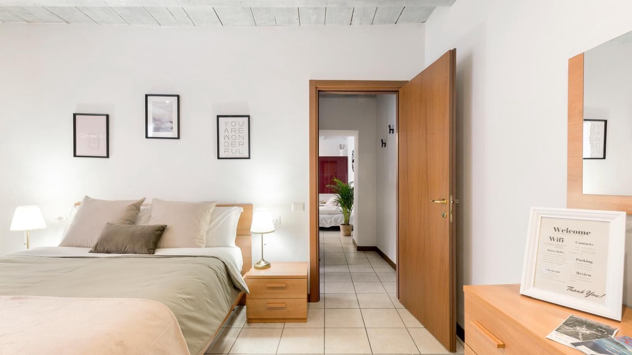 Photo of Bedroom in Como