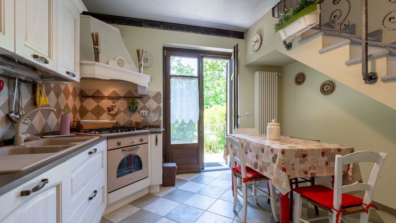Photo of Bedroom in Montaldo Roero