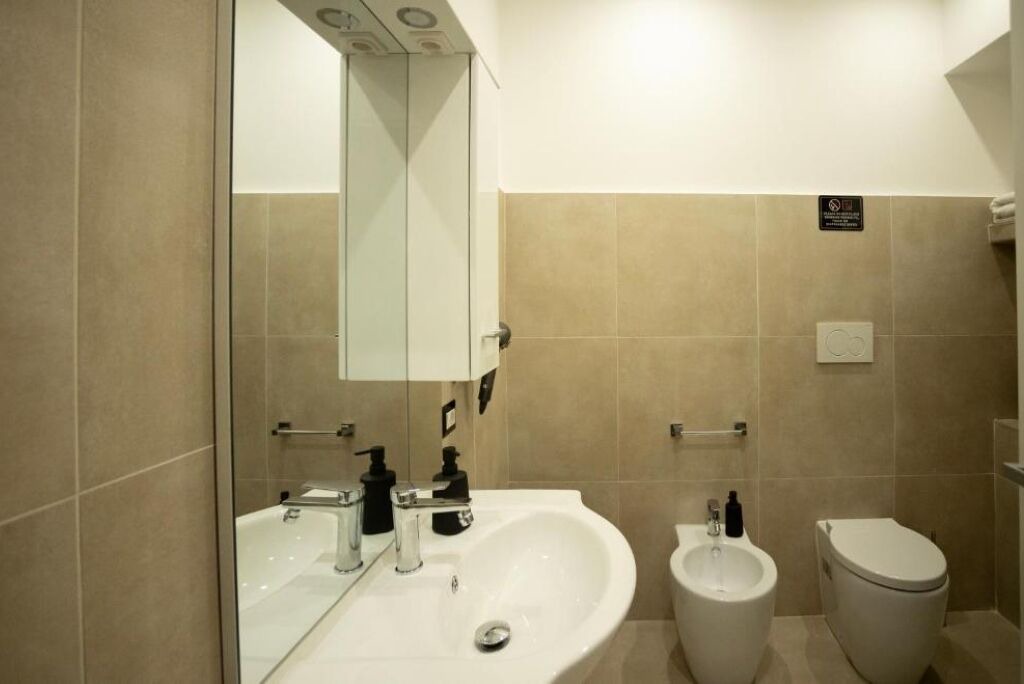 Photo of Bathroom in Picanello-Ognina-Barriera-Canalicchio