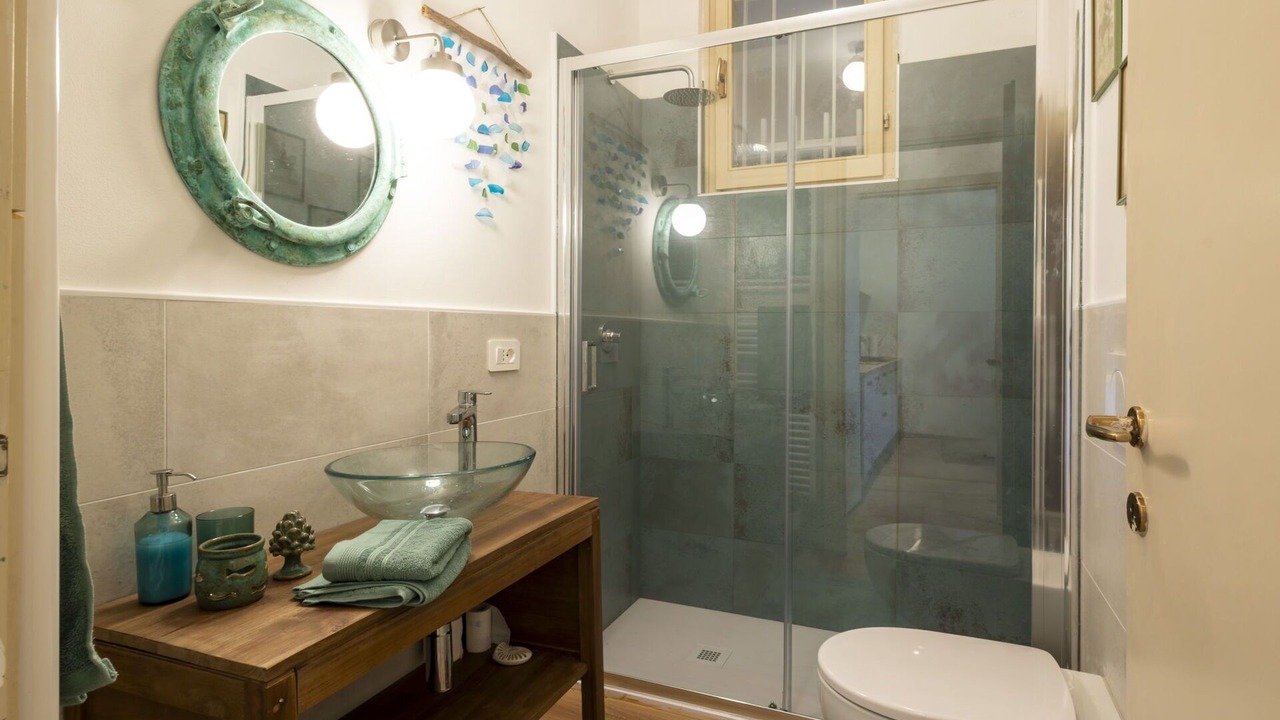 Photo of Bathroom in Belgirate