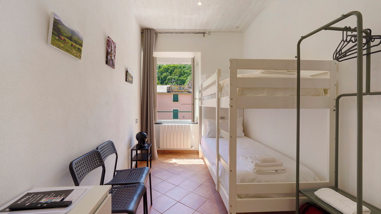 Photo of Bedroom in Borzonasca