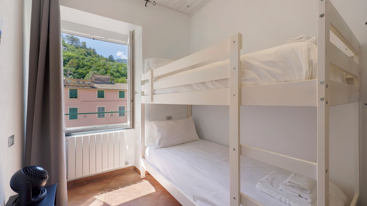 Photo of Bedroom in Borzonasca