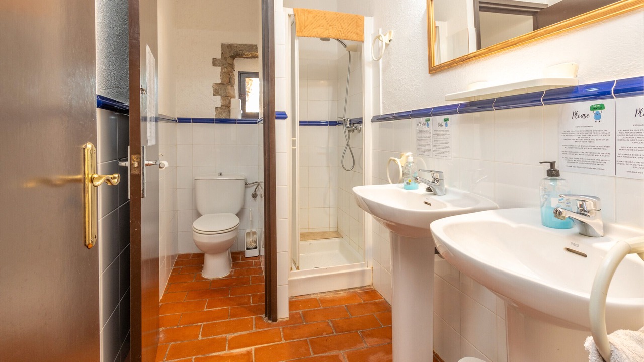 Photo of Bathroom in Camos