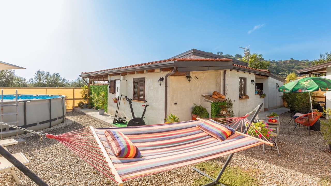 Photo of Patio Balcony in Mitogio