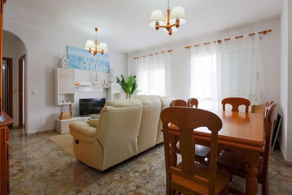 Photo of Livingroom in Los Nietos