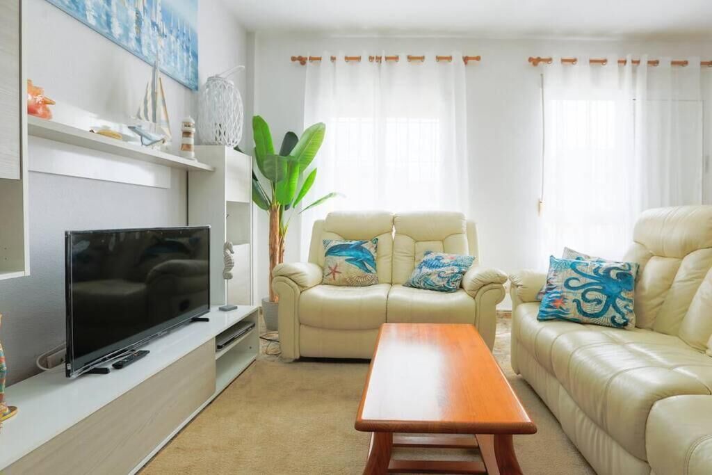 Photo of Livingroom in Los Nietos