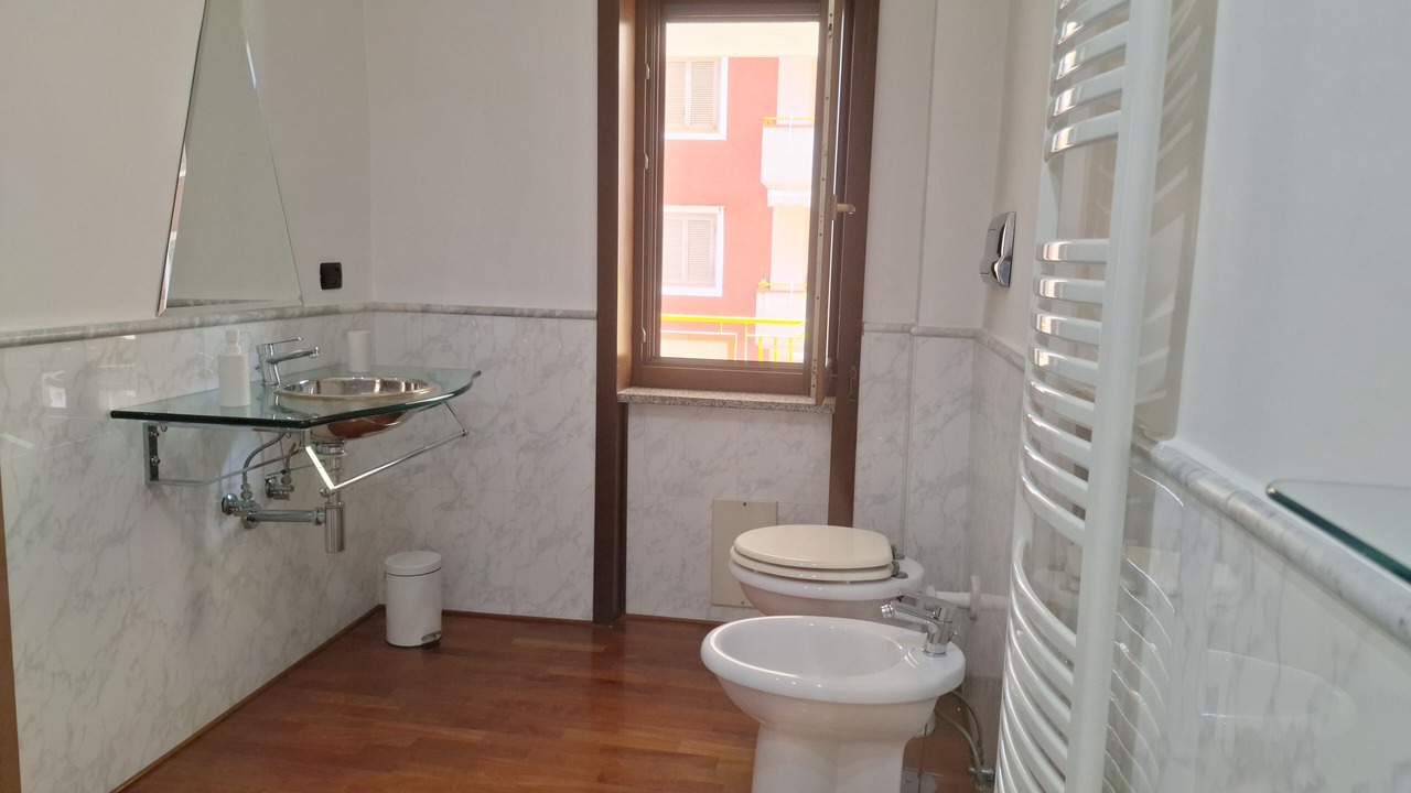 Photo of Bathroom in Pagani