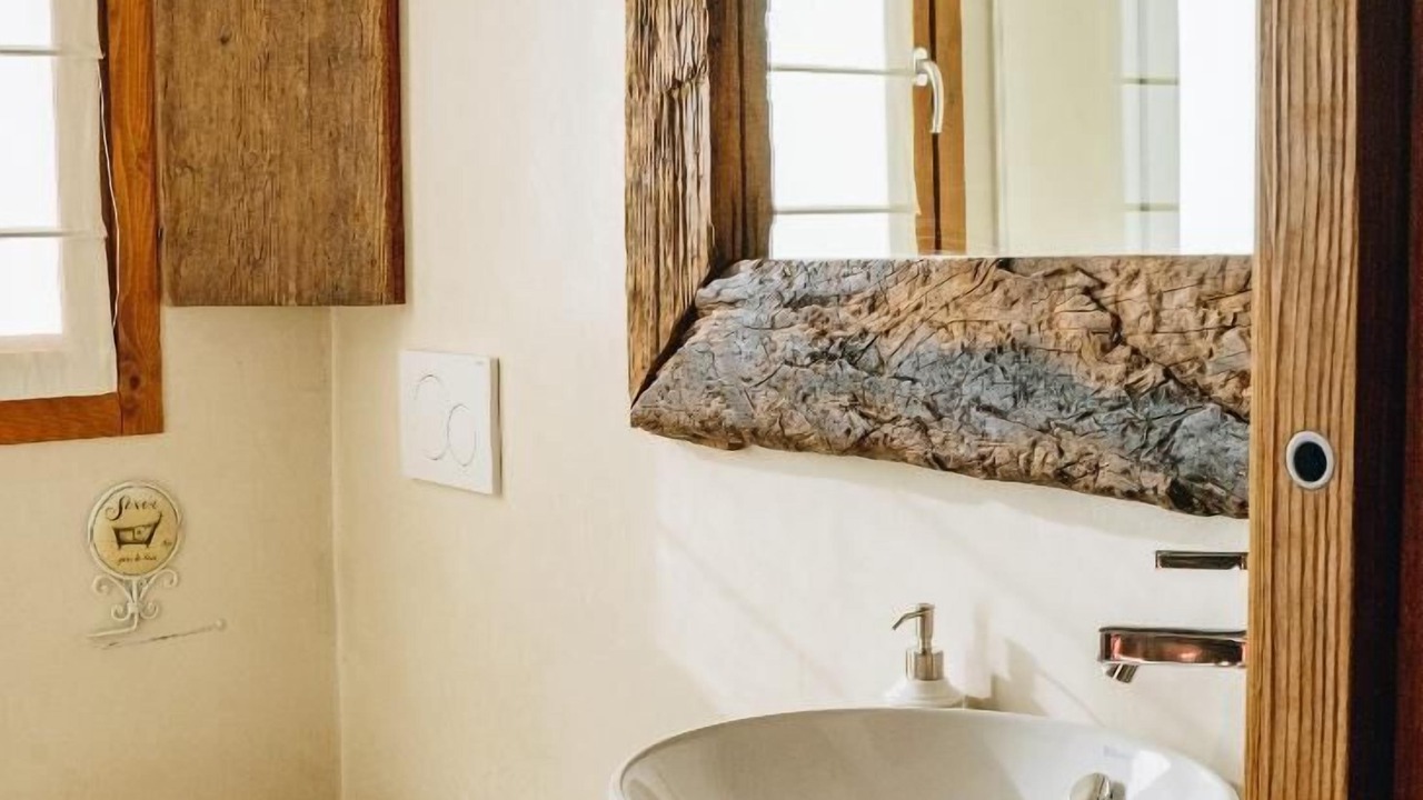 Photo of Bathroom in Entreves