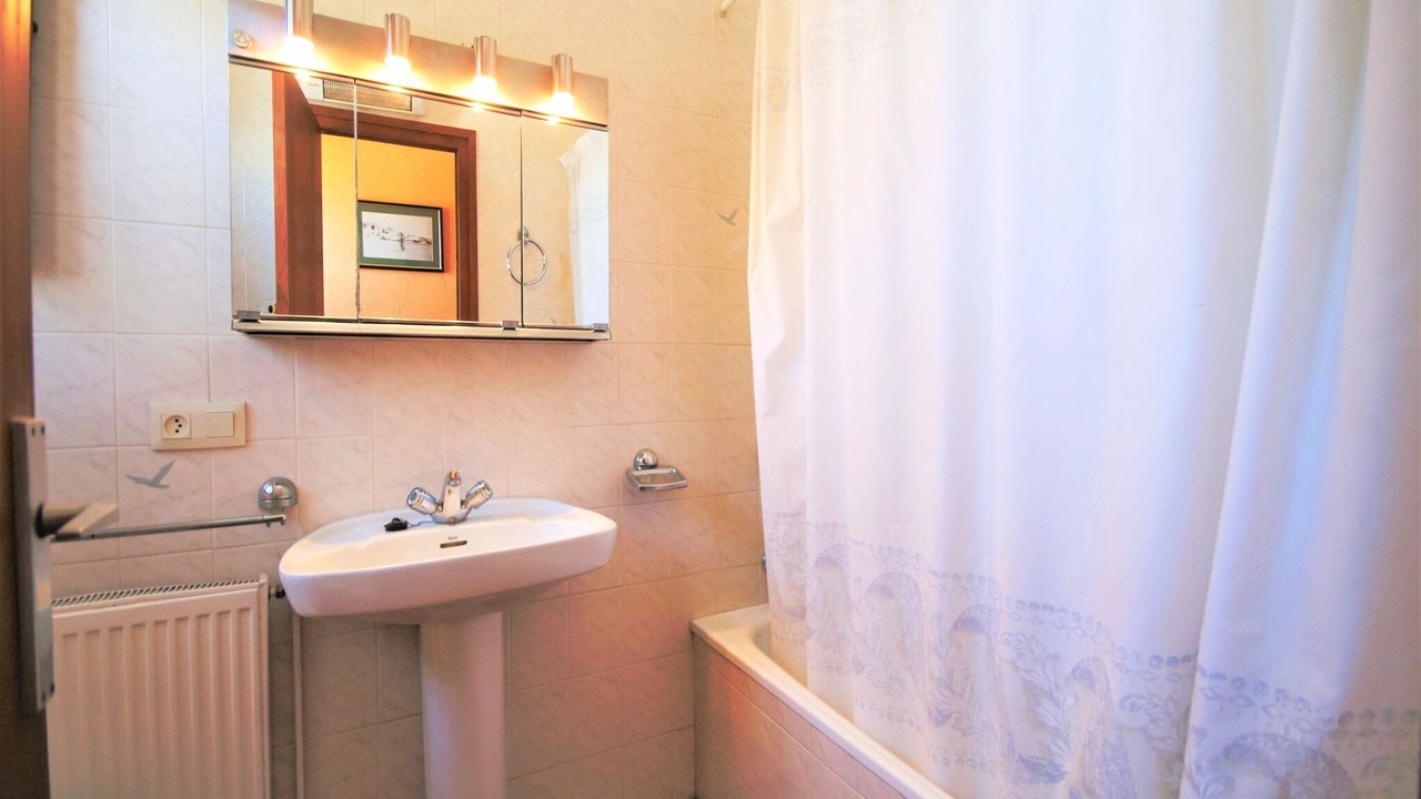 Photo of Bathroom in Vila-sacra