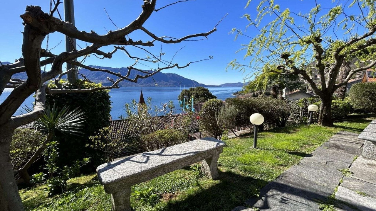 Photo of Patio Balcony in Gonte