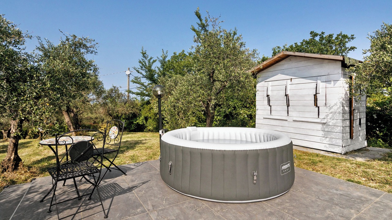 Photo of Outdoor in Arcola