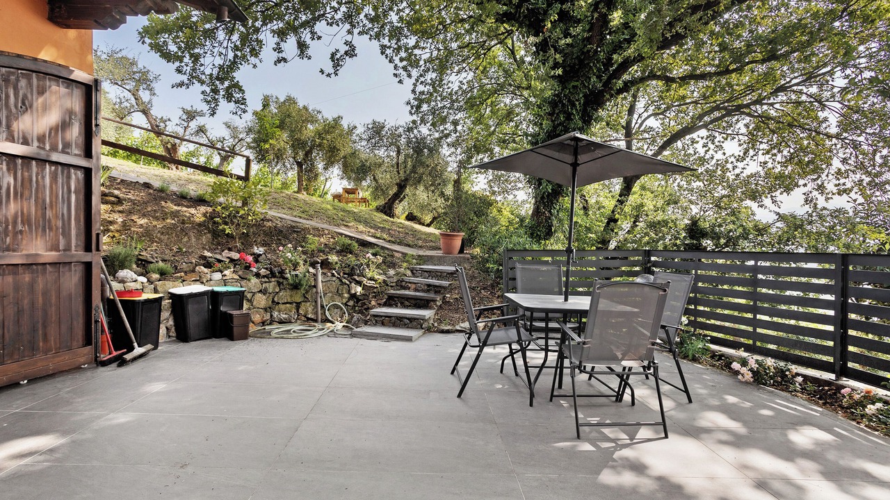 Photo of Outdoor in Arcola