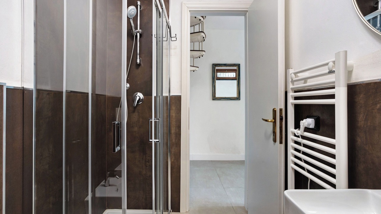 Photo of Bathroom in Arcola