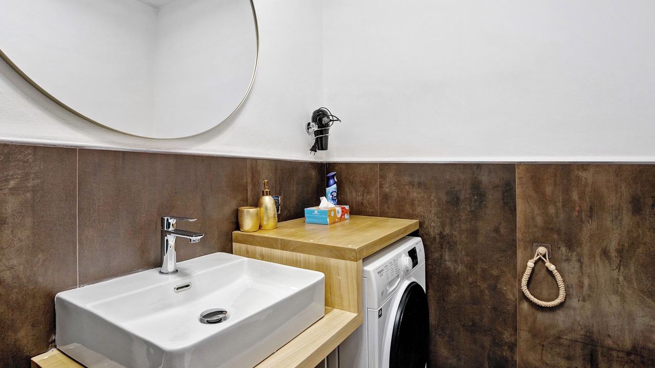 Photo of Bathroom in Arcola