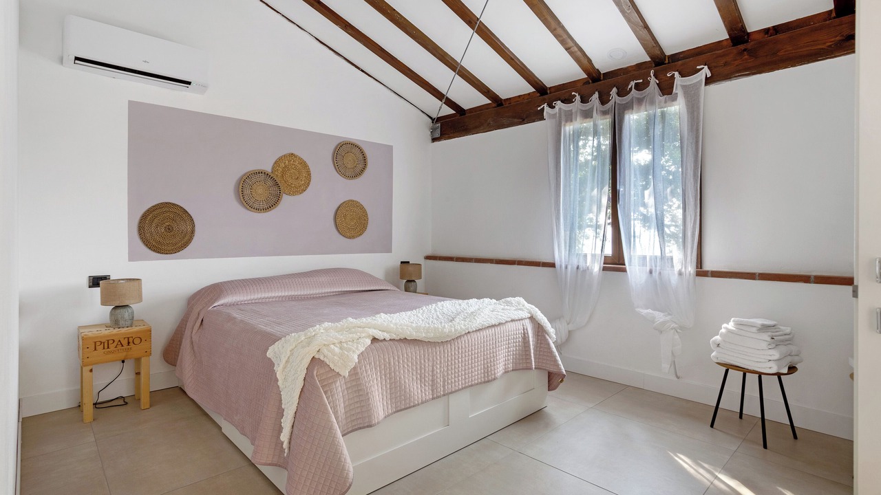 Photo of Bedroom in Arcola