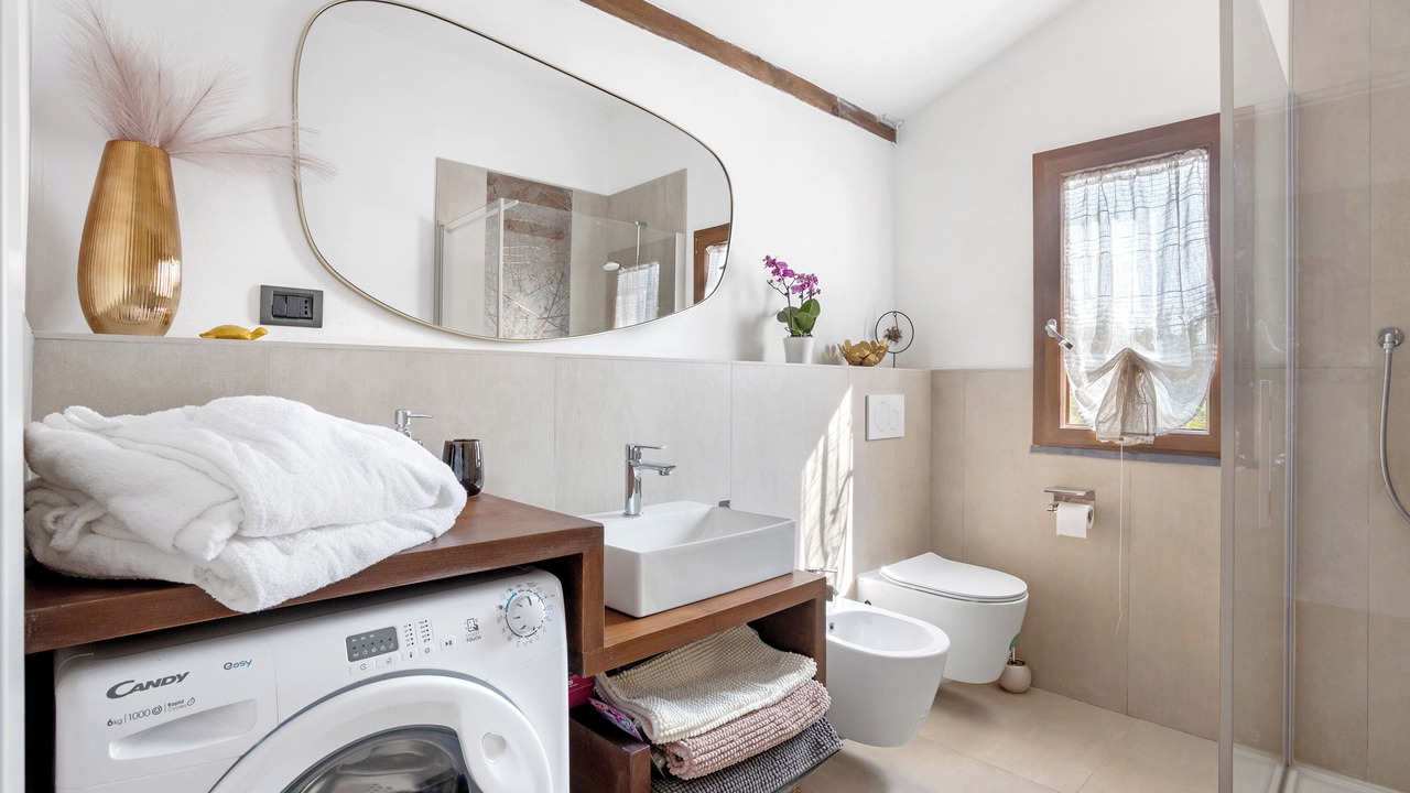 Photo of Bathroom in Arcola
