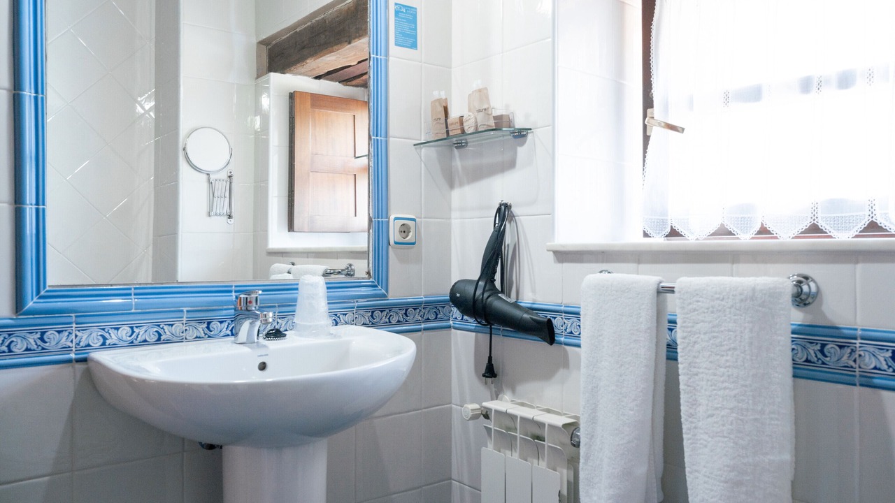 Photo of Bathroom in Santianes de Ola