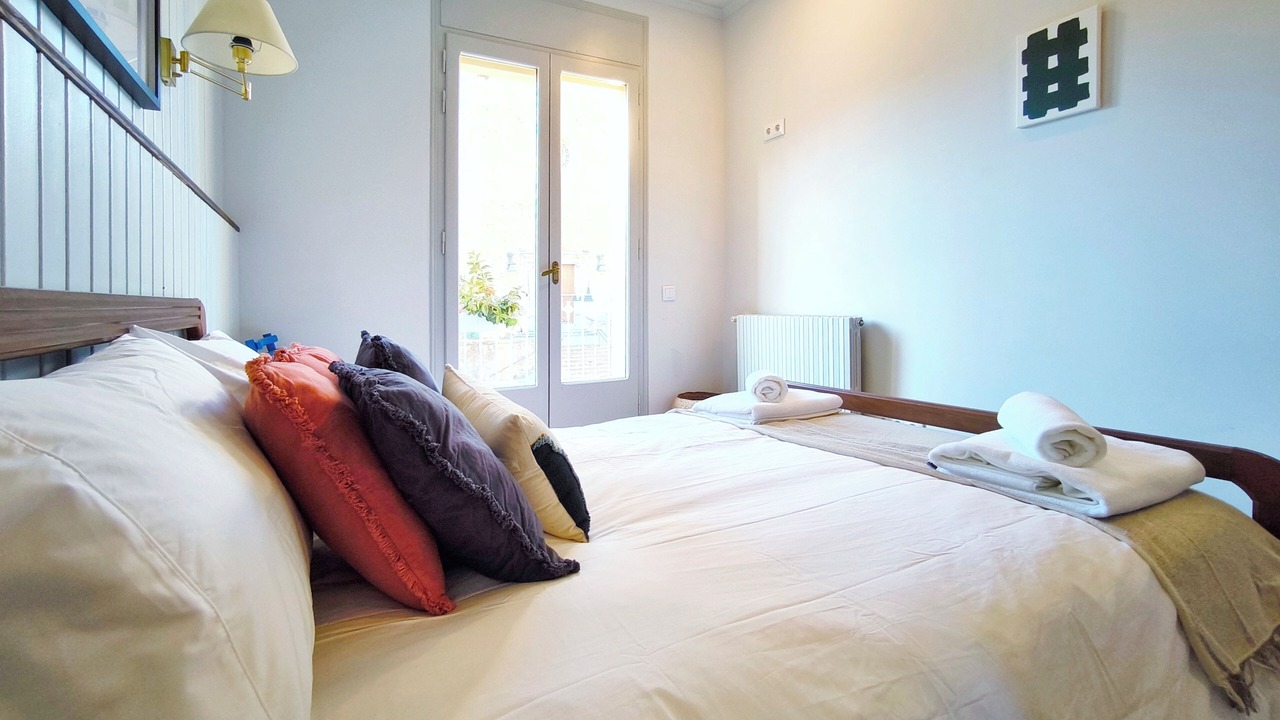 Photo of Bedroom in Campdevanol