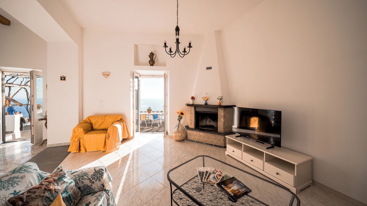 Photo of Livingroom in Furore