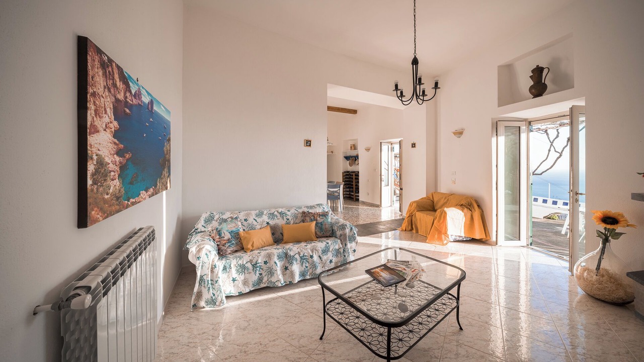 Photo of Livingroom in Furore