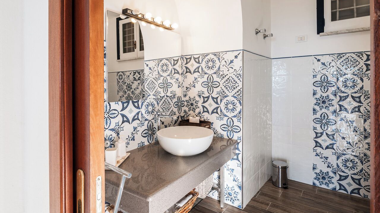 Photo of Bathroom in Furore
