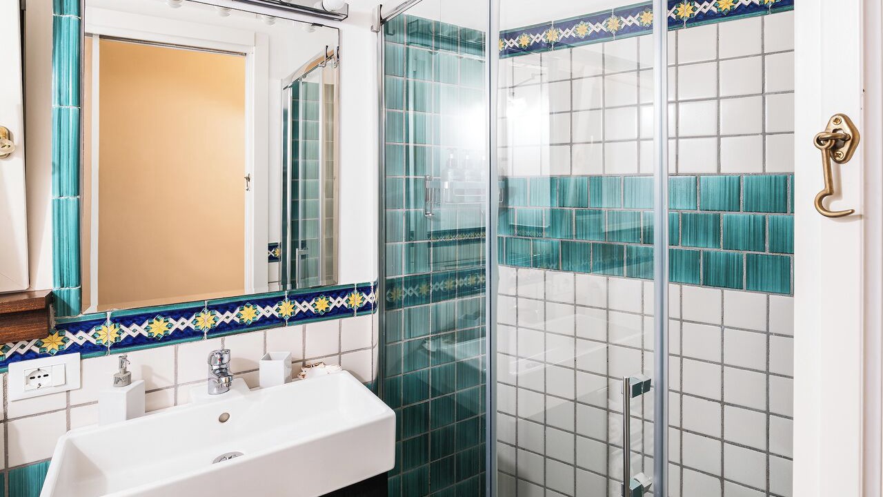 Photo of Bathroom in Furore