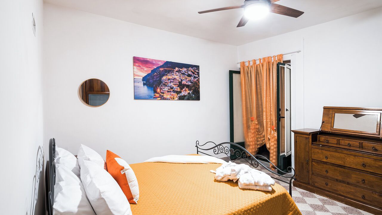 Photo of Bedroom in Furore