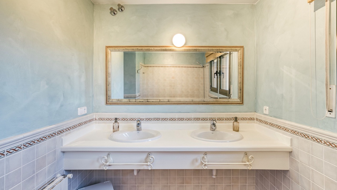 Photo of Bathroom in Navata
