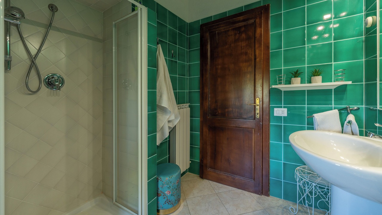 Photo of Bathroom in Todi