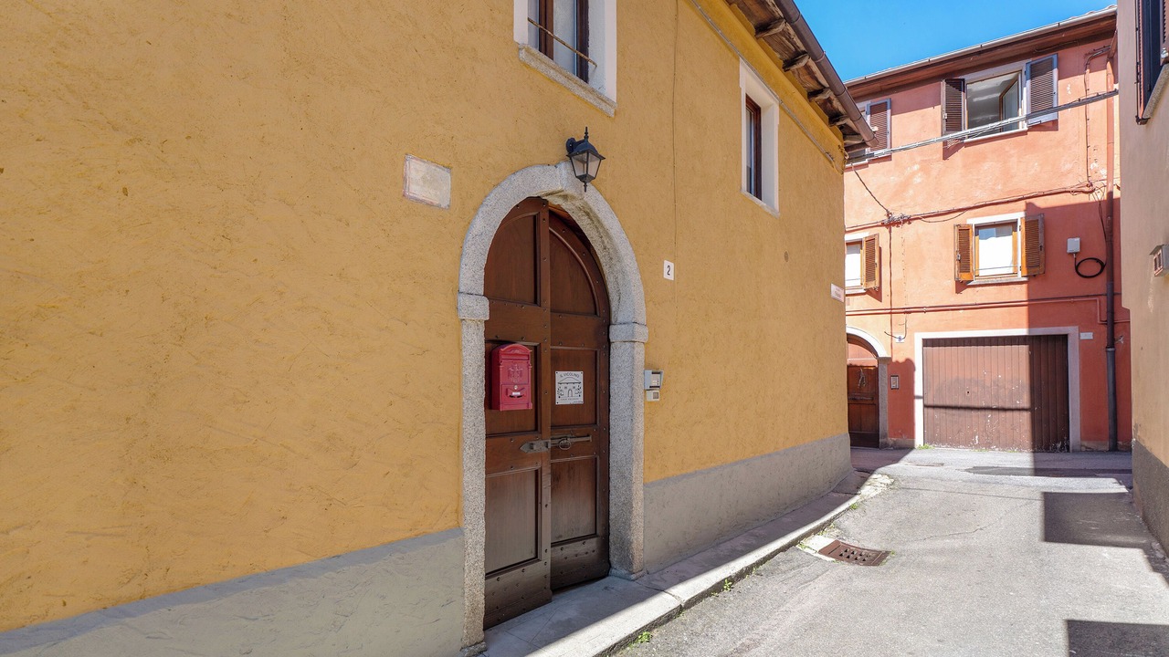 Photo of Outdoor in Crabbia