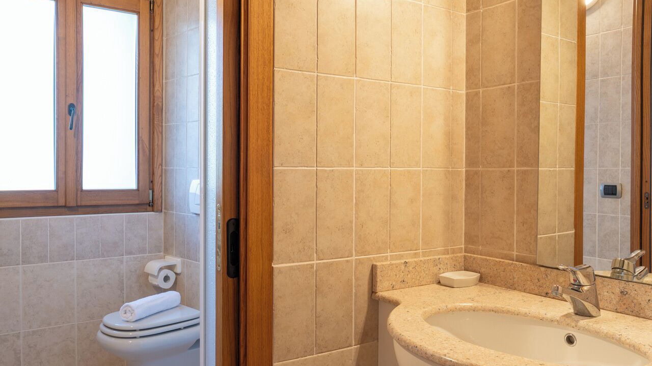 Photo of Bathroom in Lierna