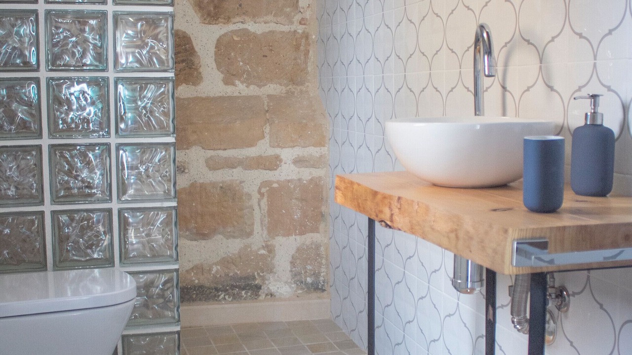 Photo of Bathroom in La Mata de los Olmos