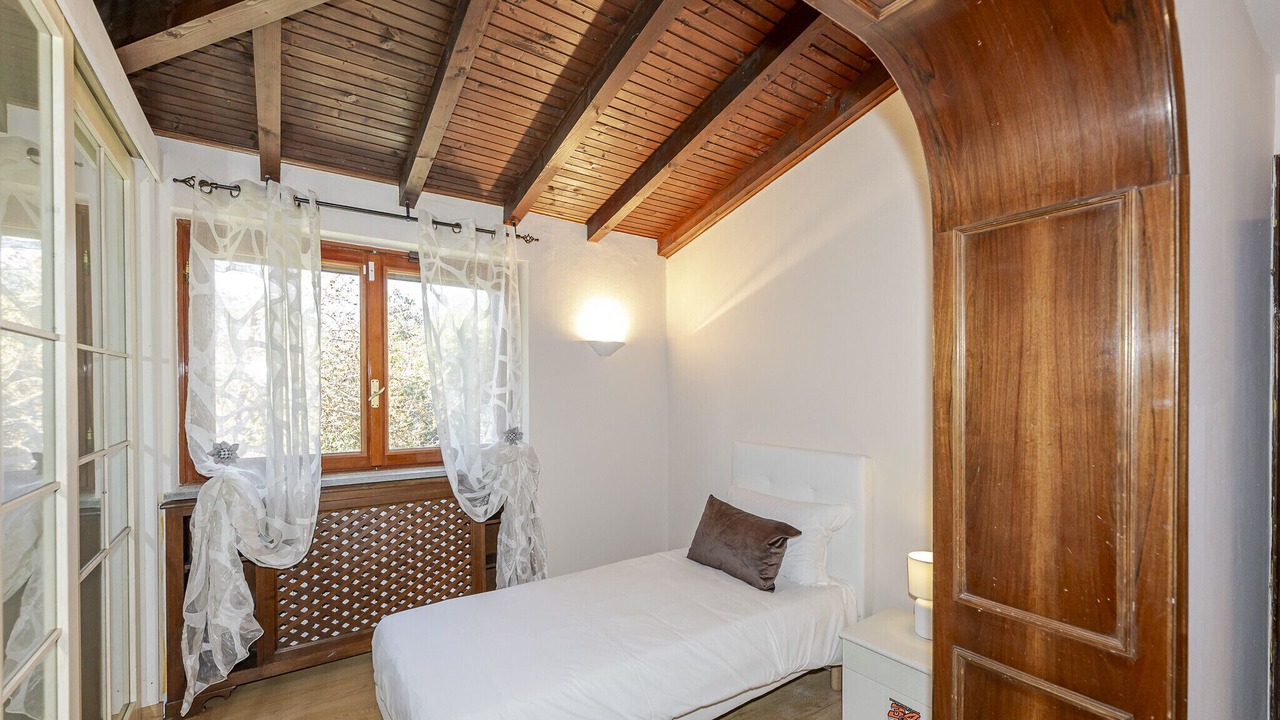 Photo of Bedroom in Montegrino Valtravaglia