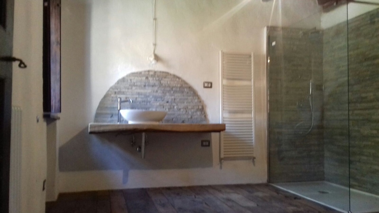 Photo of Bathroom in Osiglia