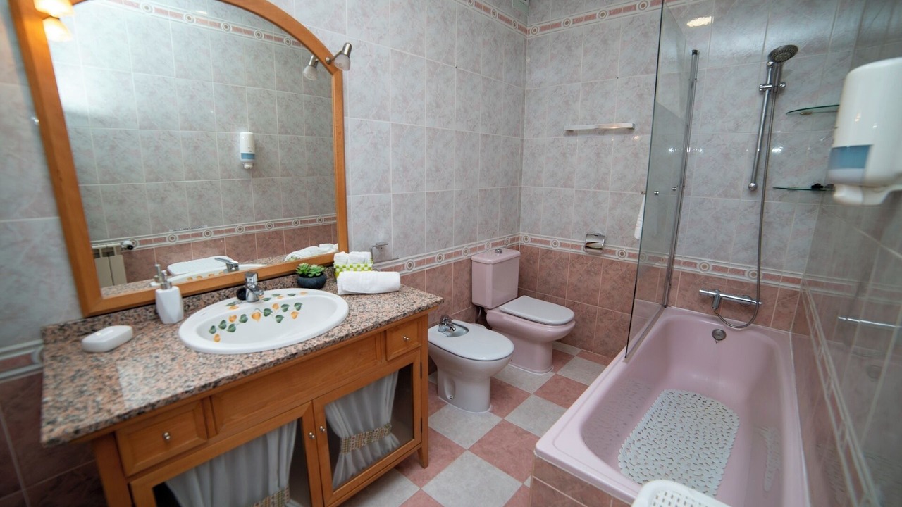 Photo of Bathroom in San Martin de Valdeiglesias