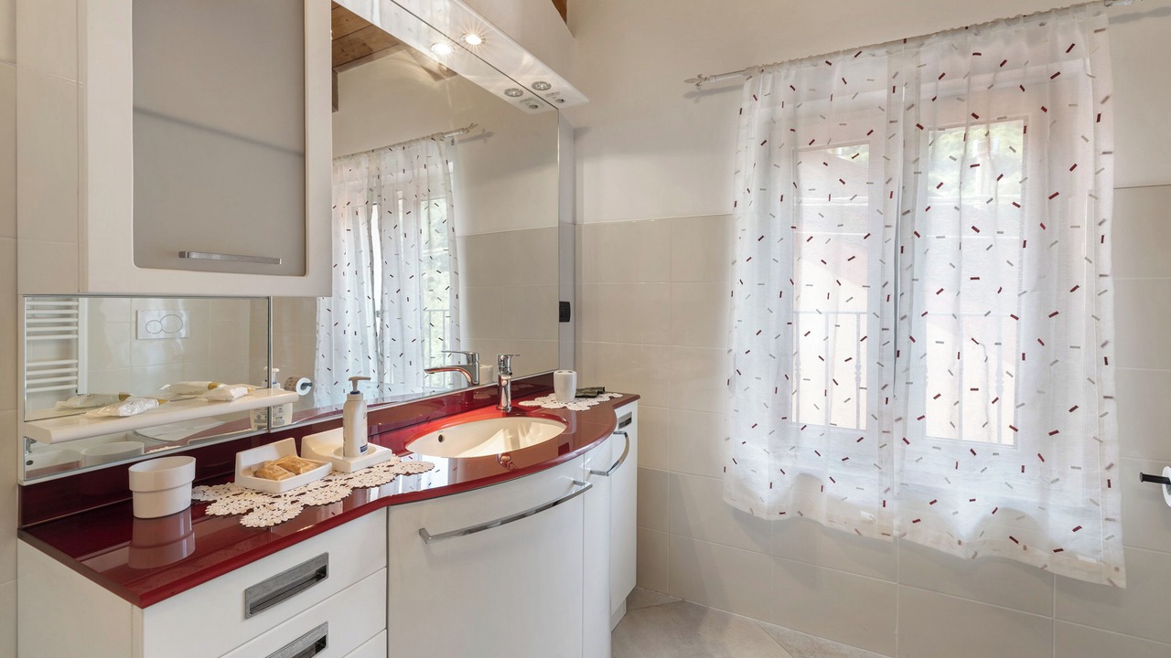 Photo of Bathroom in Osiglia