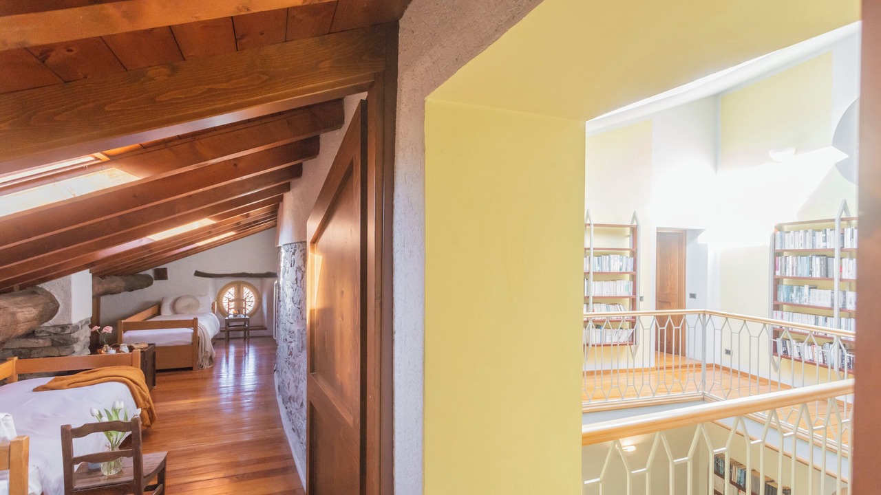Photo of Bedroom in Faggeto Lario
