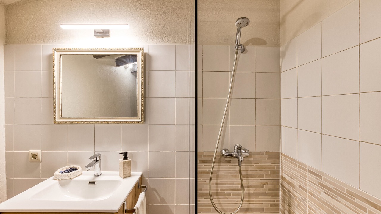 Photo of Bathroom in Merlant