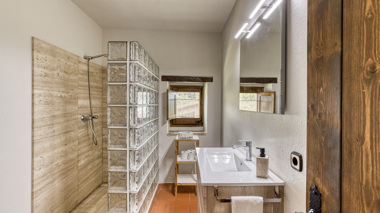 Photo of Bathroom in Merlant