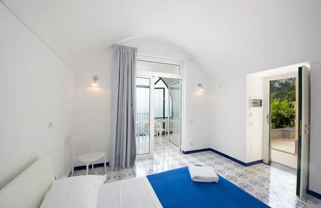 Photo of Bedroom in Vettica