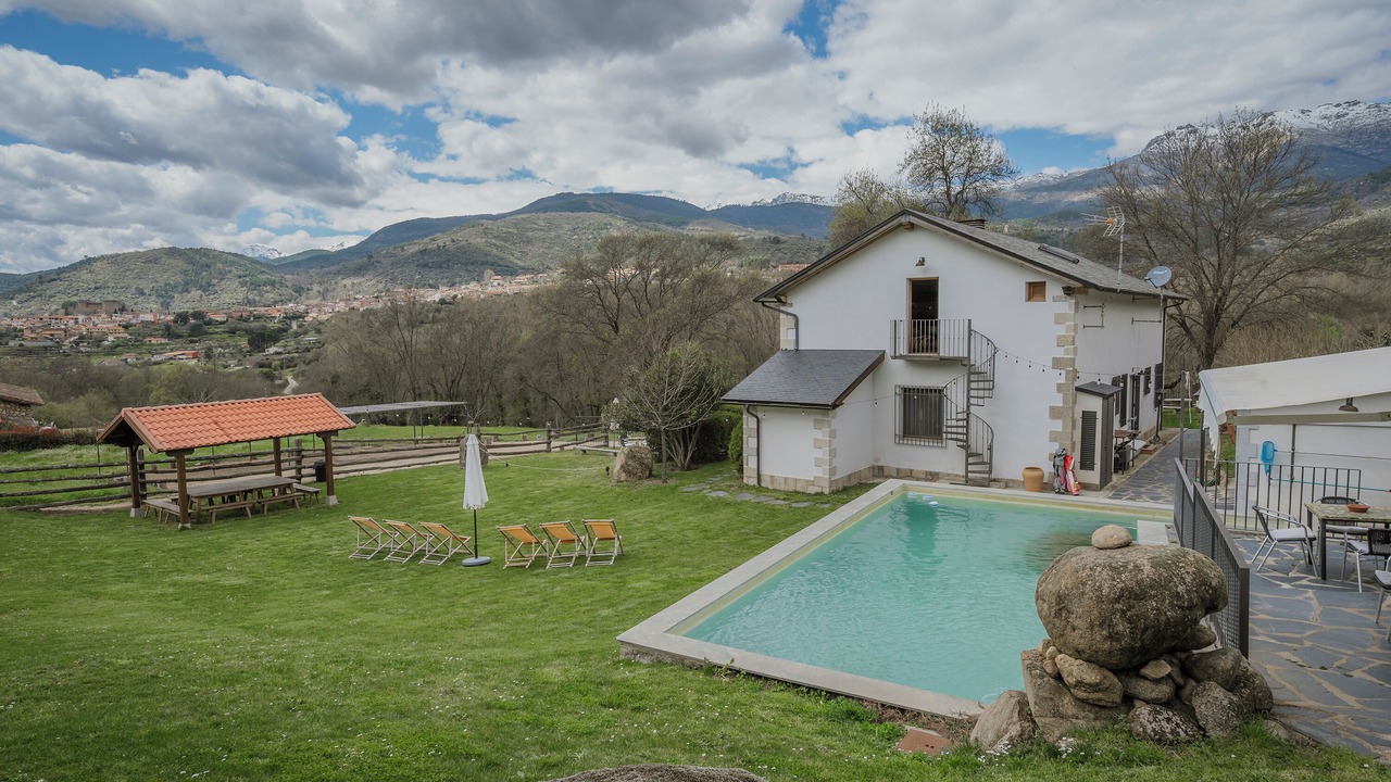 Photo of Outdoor in Mombeltran