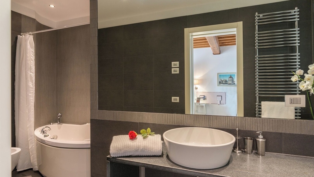 Photo of Bathroom in Margine Coperta-Traversagna