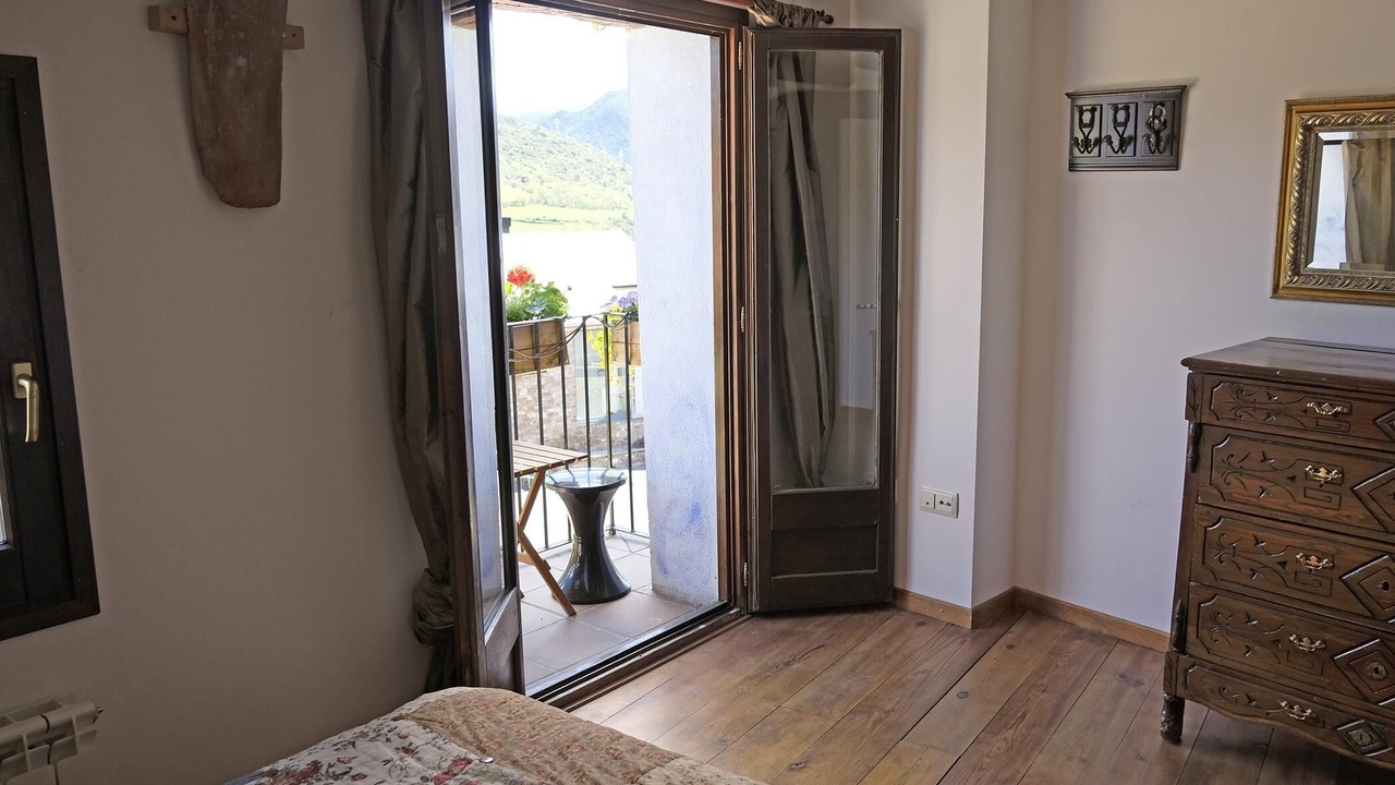 Photo of Bedroom in Noves de Segre