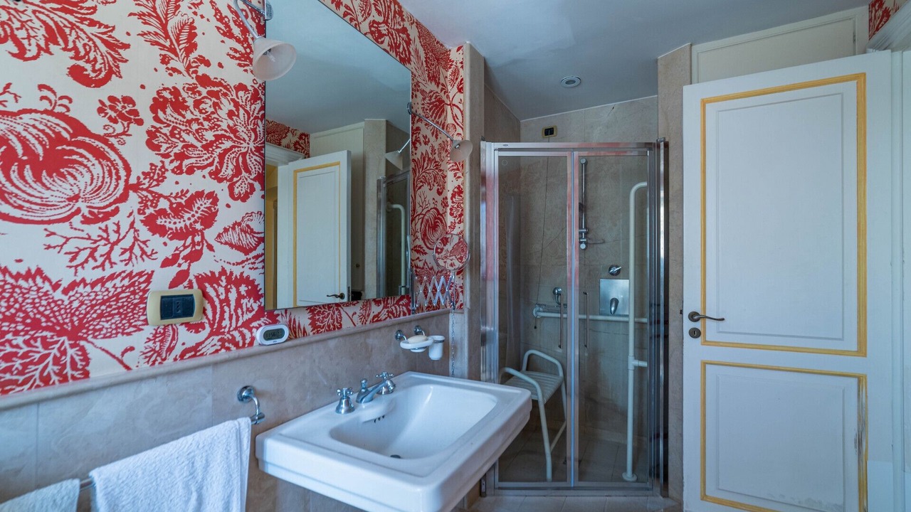 Photo of Bathroom in Ognina