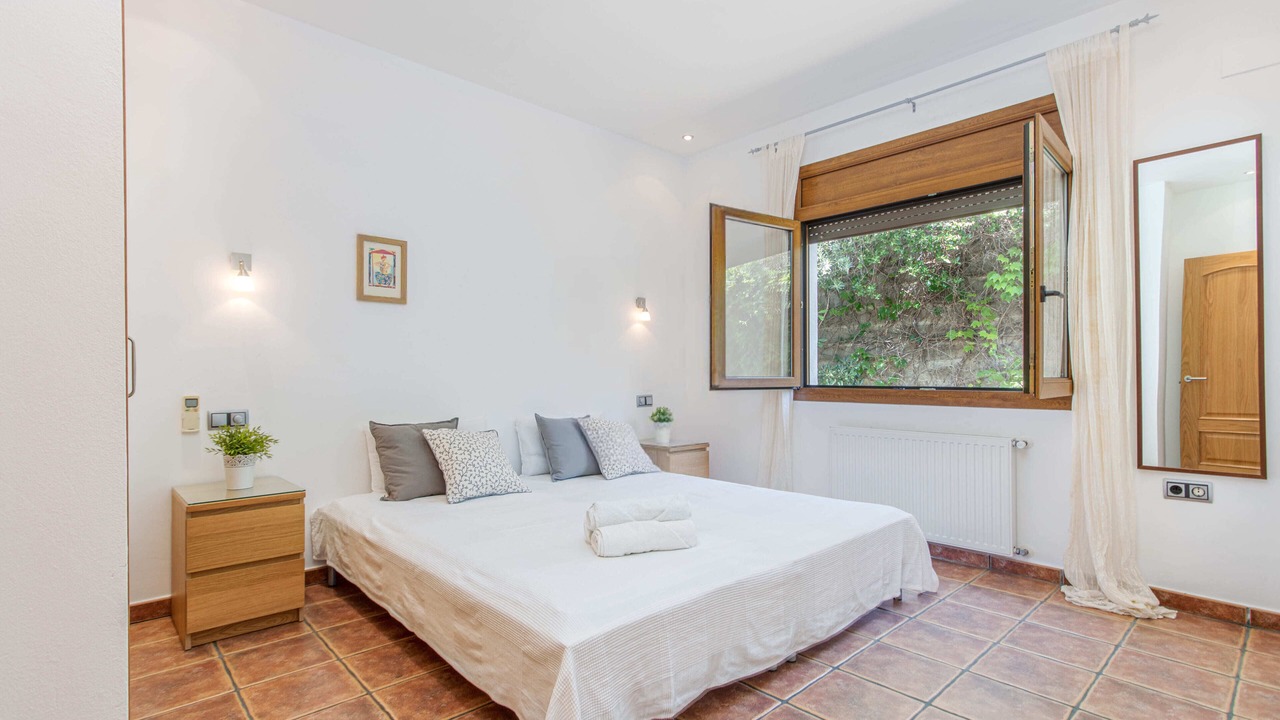 Photo of Bedroom in Palau-Saverdera