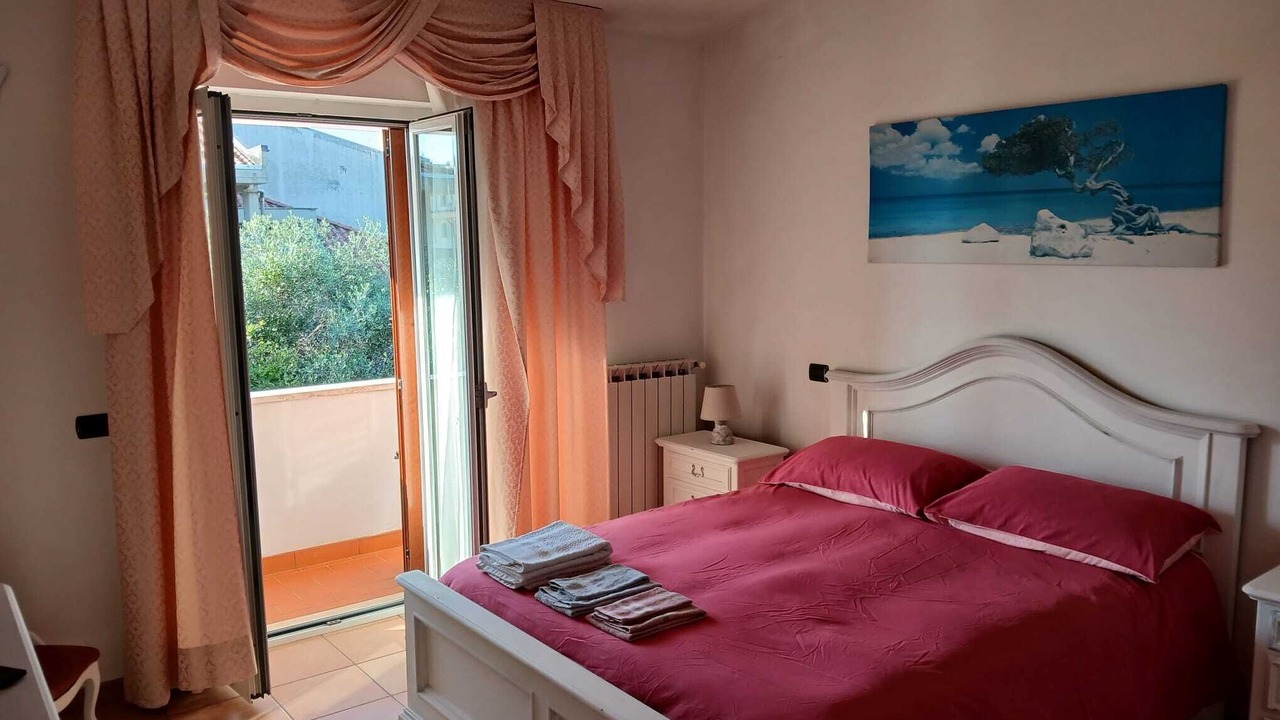 Photo of Bedroom in Latina