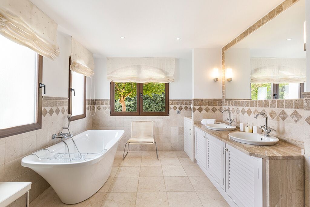 Photo of Bathroom in Diputacion de Rincon de San Gines