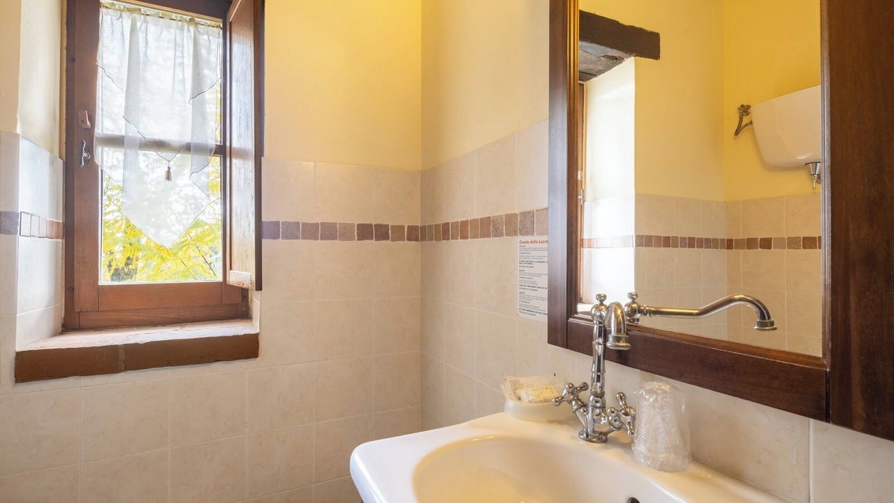 Photo of Bathroom in Todi