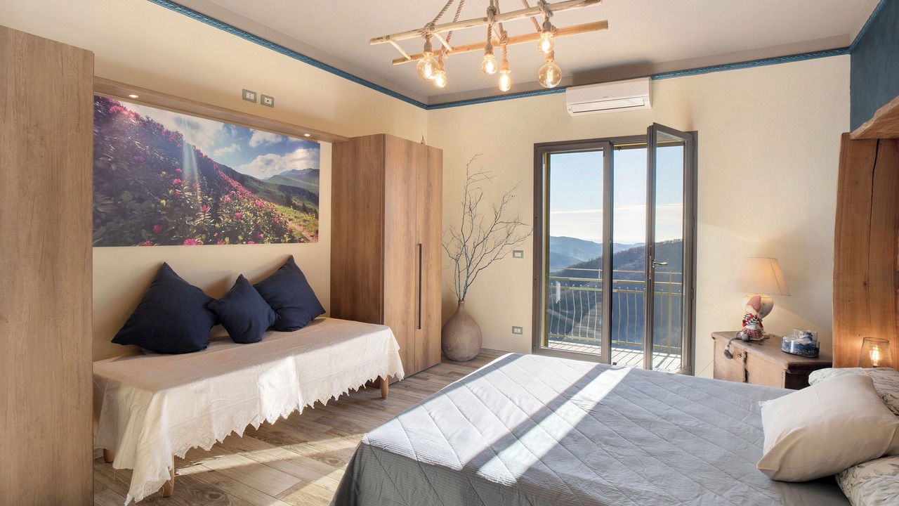 Photo of Bedroom in Lucinasco