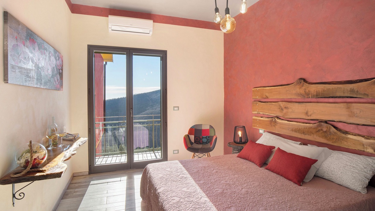 Photo of Bedroom in Lucinasco